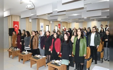 Kahramanmaraş İstiklal Üniversitesi kadın girişimciliği ve kooperatifçilik eğitimleriyle kentte üretim odaklı dönüşüme güçlü katkı sunuyor