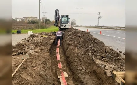 Ordu Büyükşehir Belediyesi Ünye Gölevi Kavşağı’nda Trafik ve Yaya Güvenliği İçin Sinyalizasyon Çalışması Başlattı