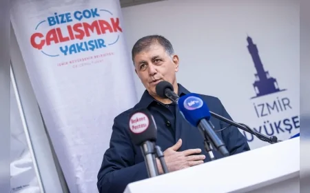 İzmir Büyükşehir Belediye Başkanı Dr. Cemil Tugay: “Marketçiliğe meraklı değiliz, halkımız için yapıyoruz” sözleriyle İZMAR’ın iki yeni mağazasını açtı