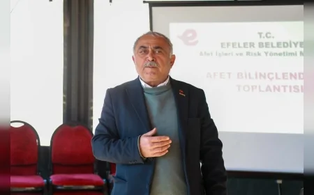 Efeler Belediye Başkanı Anıl Yetişkin: “Afetlere hazırlık ortak sorumluluğumuzdur” diyerek Mahalle Afet Gönüllüsü Programı’nı başlattı