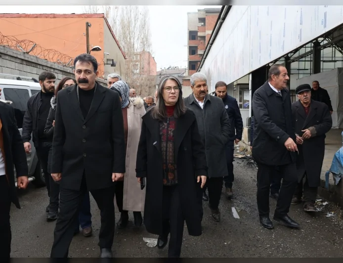 Ağrı Belediyesi Eşbaşkanları Aras ve Akkuş: “Pazarlarımız Kentin Ekonomik Döngüsünün En Canlı Alanlarıdır”