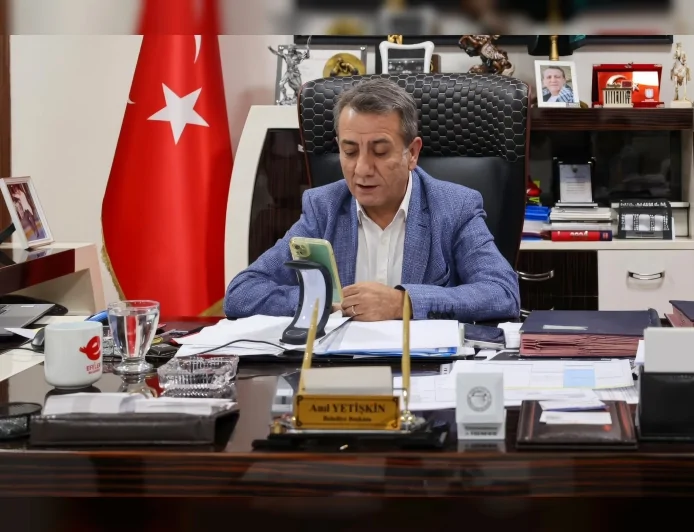 Efeler Belediye Başkanı Anıl Yetişkin, vektör mücadelesi yetki devrinin mahkemeye taşınmasına tepki göstererek “Sorumluluktan kaçan anlayışı kınıyorum” dedi