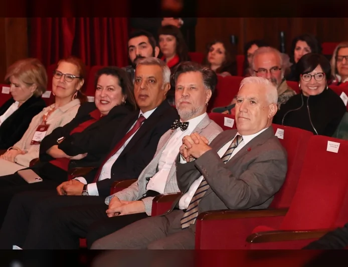 Bursa Uluslararası Fotoğraf Festivali 15. Yılında Başladı: “Kırılma Zamanı” Teması Kentle Buluştu