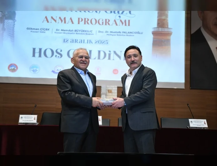 Kayseri Büyükşehir Belediye Başkanı Dr. Memduh Büyükkılıç: “Şehrimizin Mimarı Melik Muhammed Gazi’ye Layık Olacağız”