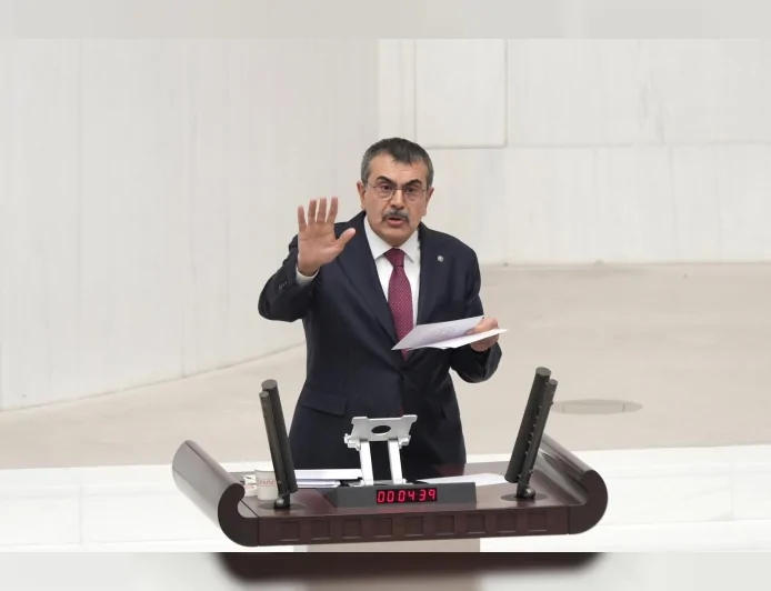 MİLLÎ EĞİTİM BAKANI YUSUF TEKİN: “MESEM ÇOCUK İŞÇİLİĞİ DEĞİL, DEVLET GÜVENCESİNDE MESLEKİ EĞİTİMDİR”