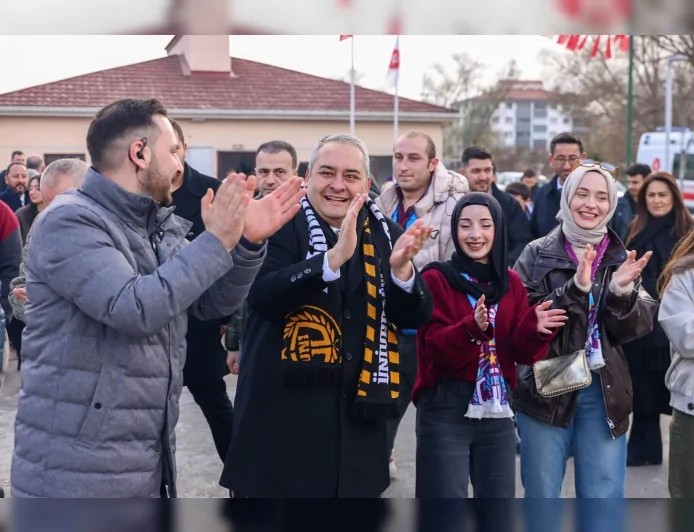 Üniversiteli Trabzonsporlular Keçiören’de Horonla Buluştu: Bağlum’da Karadeniz Coşkusu Yaşandı