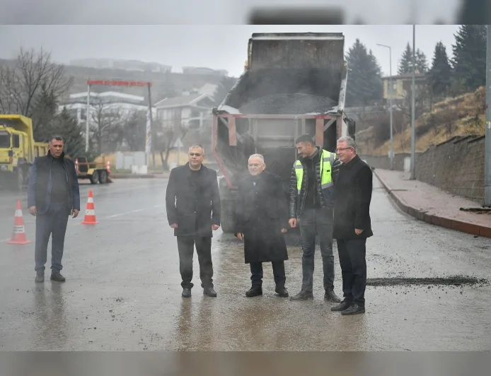 Kayseri Büyükşehir Belediye Başkanı Dr. Memduh Büyükkılıç: “Talas’ta Enerji Altyapısını Güçlendirdik, Asfaltı Hızla Tamamladık”
