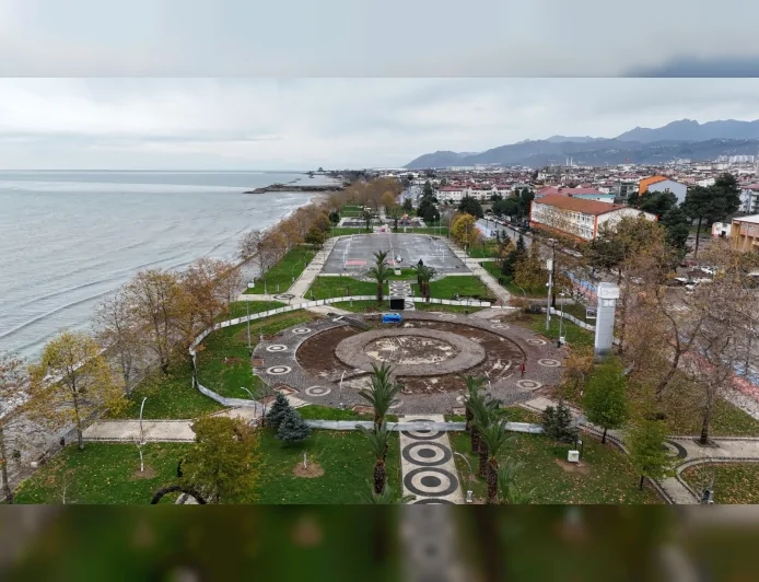 Ordu Büyükşehir Belediyesi Altınordu Tayfun Gürsoy Parkı’na Yeni Etkinlik Alanı Kazandırıyor