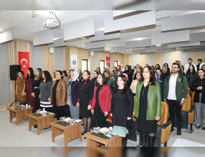 Kahramanmaraş İstiklal Üniversitesi kadın girişimciliği ve kooperatifçilik eğitimleriyle kentte üretim odaklı dönüşüme güçlü katkı sunuyor