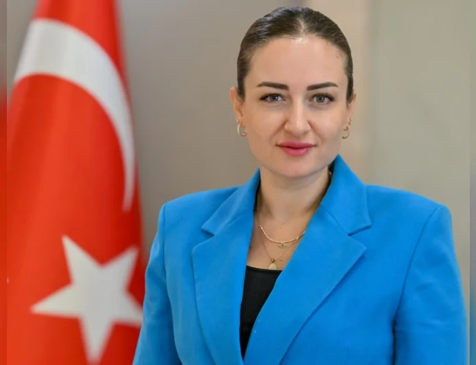 Antalya Büyükşehir Belediye Başkan Vekili Büşra Özdemir: “Zorluklarla Dolu Bir Yılı Geride Bırakırken Umudu ve Dayanışmayı Kaybetmedik”