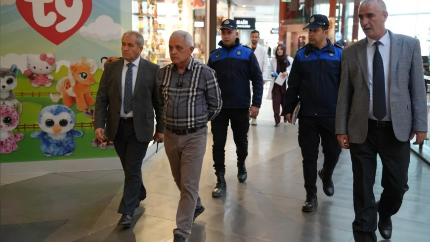 Mamak Belediye Başkanı Veli Gündüz Şahin: “Halkımızın sağlığı bizim için her şeyden önemli” diyerek gıda güvenliği denetimlerini ekiplerle birlikte sahada yürüttü