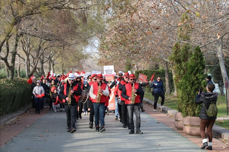 Eskişehir Büyükşehir Belediyesi 3 Aralık kapsamında “Engelsiz Kulaçlar Yüzme Yarışları” ile Kentpark’ta farkındalık buluşturması hazırlıyor
