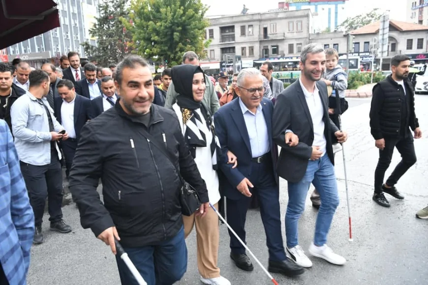 Kayseri Büyükşehir Belediye Başkanı Memduh Büyükkılıç: “Özel gereksinimli vatandaşlarımız için ulaşımın her noktasında kolaylaştırıcı adımlar attık”