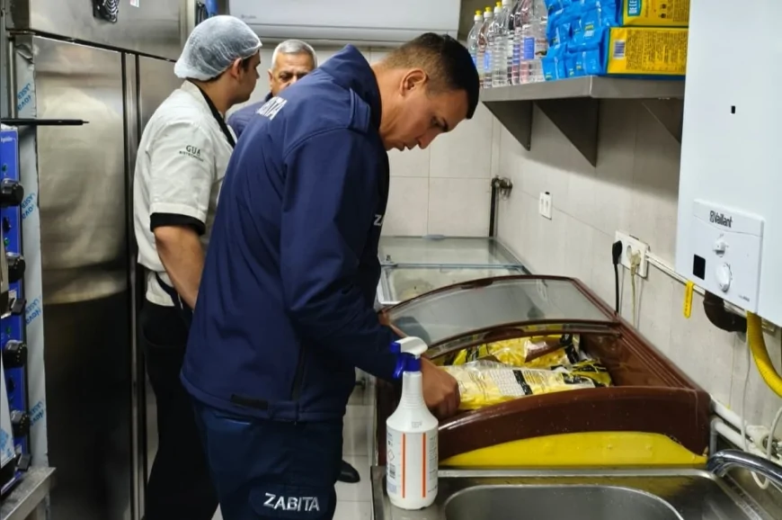 Narlıdere’de Zabıta Ekipleri Yılbaşı Öncesi Eğlence Mekânlarında Hijyen, Ruhsat ve Güvenlik Denetimlerini Sıklaştırdı