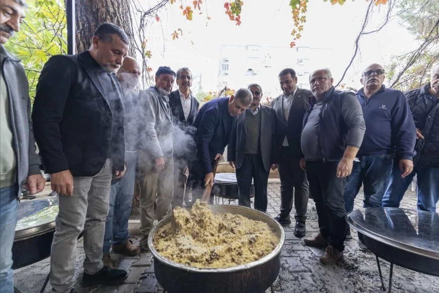 İzmir Büyükşehir Belediye Başkanı Cemil Tugay: “Ülkemiz ancak dayanışma ve birlik sayesinde kurtulur”