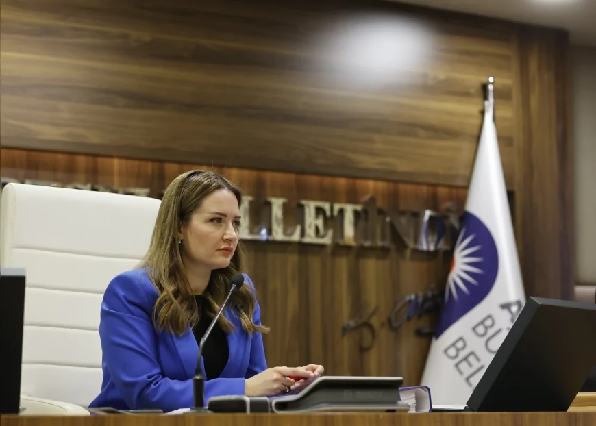 Antalya Büyükşehir Belediye Başkan Vekili Büşra Özdemir: “Bitmeyecek kış, gelmeyecek bahar yoktur; o çiçek açacak”