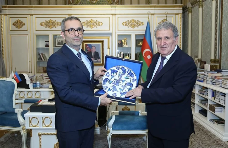 Azerbaycan Milli İlimler Akademisi ile Yunus Emre Enstitüsü Bakü’de Bilimsel ve Kültürel İşbirliğini Genişleten Stratejik Görüşmede Buluştu