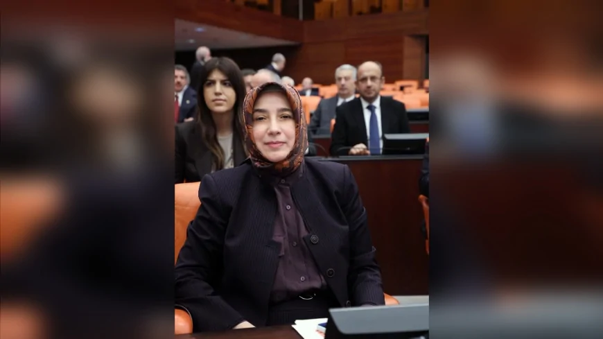 AK Parti Grup Başkanvekili Özlem Zengin: “Yaptıklarımızdan utanmıyoruz, gurur duyuyoruz; Cumhurbaşkanımızın meşruiyeti yalnızca milletten gelir”