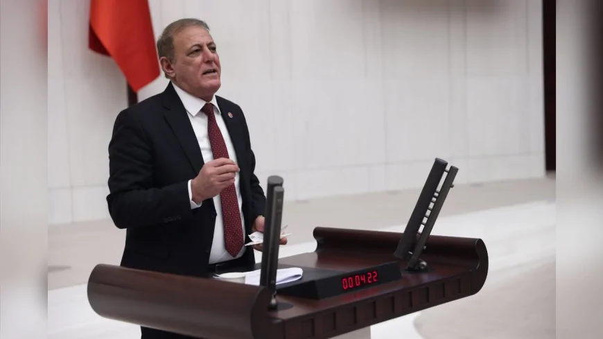 CHP’li Hüseyin Yıldız: “Vatandaş bir araba alıyor, bir araba da bu Hükûmete alıyor; bütçe tefecilerin ve 5’li çetenin bütçesidir”