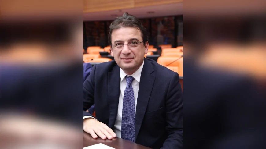 CHP’li Yunus Emre: “Türkiye’nin rejimini Amerikan Büyükelçisi tarif ediyor, iktidar susuyor; ulus devlete yönelik tasarıma karşı susmayacağız”