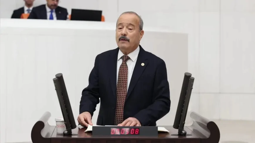 MHP’li Mehmet Taytak: “Dijital terör ve beşinci kol faaliyetleri milletin huzurunu hedef alıyor; devletin çelikten kararlılığı bunları boşa çıkaracaktır”