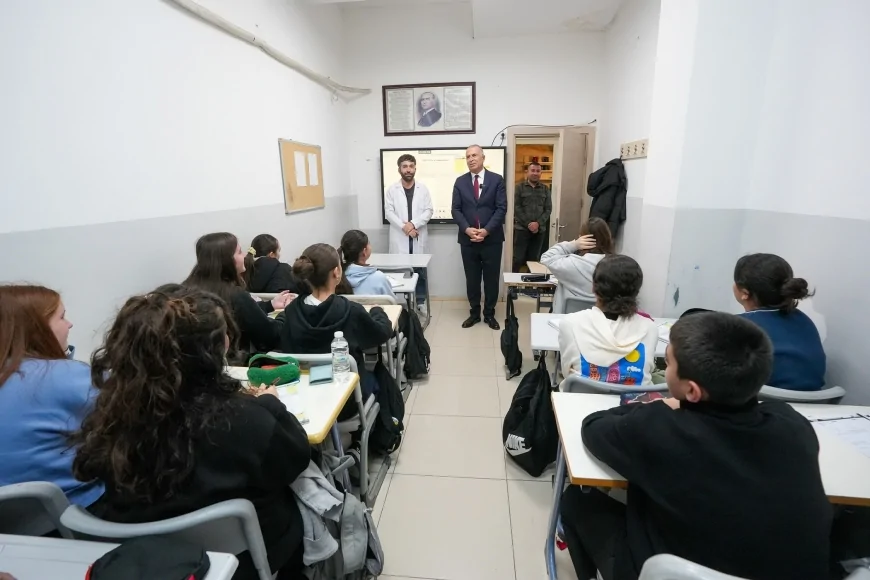 Gaziemir Belediye Başkanı Ünal Işık: “Ücretsiz ve nitelikli eğitimle öğrencilerimizin yanındayız”