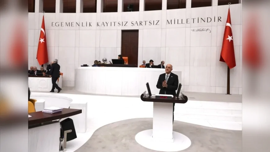 CHP İZMİR MİLLETVEKİLİ ÜMİT ÖZLALE: “SANAYİ ÜRETİMİ YERİNDE SAYIYOR, AR-GE VE BÖLGESEL KALKINMA PAYI AZALIYOR”