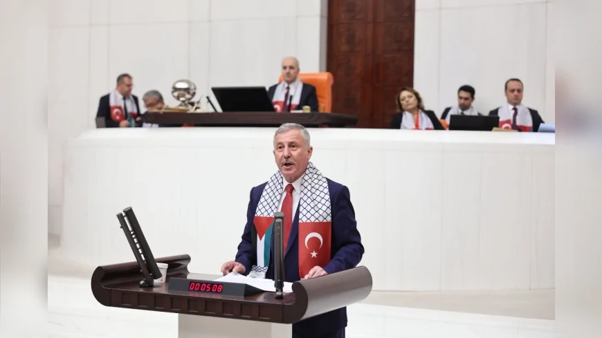 YENİ YOL GRUP BAŞKANVEKİLİ SELÇUK ÖZDAĞ: “SOSYAL YARDIMLA ÖVÜNMEK YETMEZ, AİLEYİ DAĞITAN NEDENLERİ ÇÖZÜN”