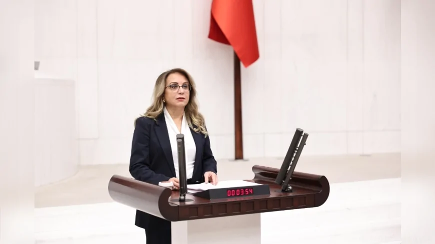 MHP’Lİ FİLİZ KILIÇ: “ÖĞRETMENLERİMİZE ATAMA, AİLEYE KORUMA; GÜÇLÜ AİLE GÜÇLÜ TÜRKİYE”