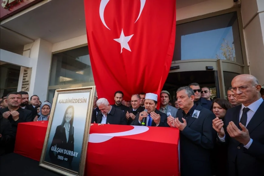 Şehzadeler Belediye Başkanı Gülşah Durbay Manisa’da Gözyaşları ve Dualarla Son Yolculuğuna Uğurlandı