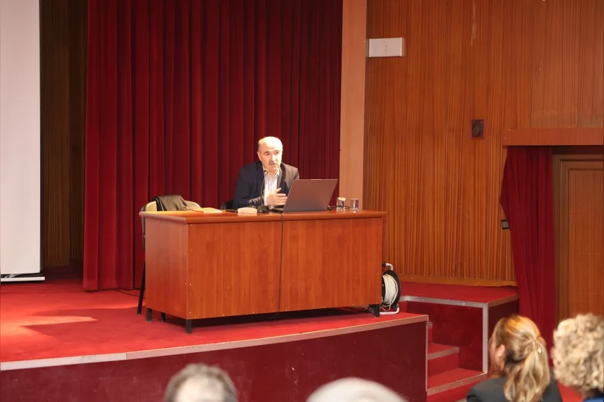 Eskişehir Büyükşehir Belediyesi Hizmet İçi Eğitimlere Devam Ediyor: Yapım İşleri Sözleşmeleri Masaya Yatırıldı