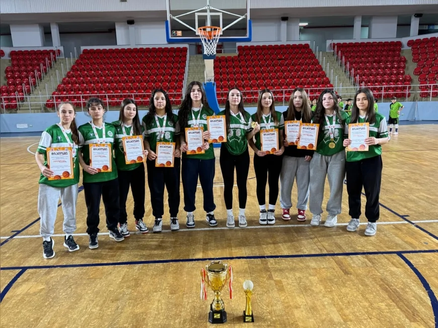 Giresun Belediyespor U16 Kız Basketbol Takımı Gürcistan’daki Kış Turnuvasını Şampiyon Tamamladı