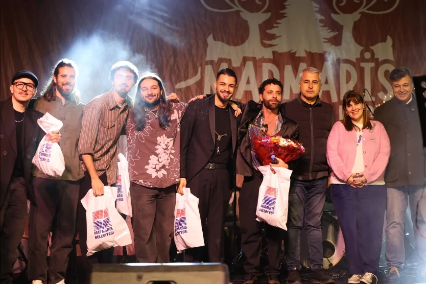 Marmaris Yeni Yıl Festivali’ne İtalyan Dokunuşu: Uluslararası Müzik Meydanı Ritme Taşıdı