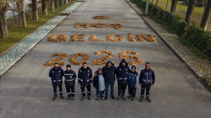 Eskişehir Büyükşehir Belediyesi’nden Sazova Parkı’nda Yapraklarla Doğayla Uyumlu “Hoş Geldin 2026” Karşılaması