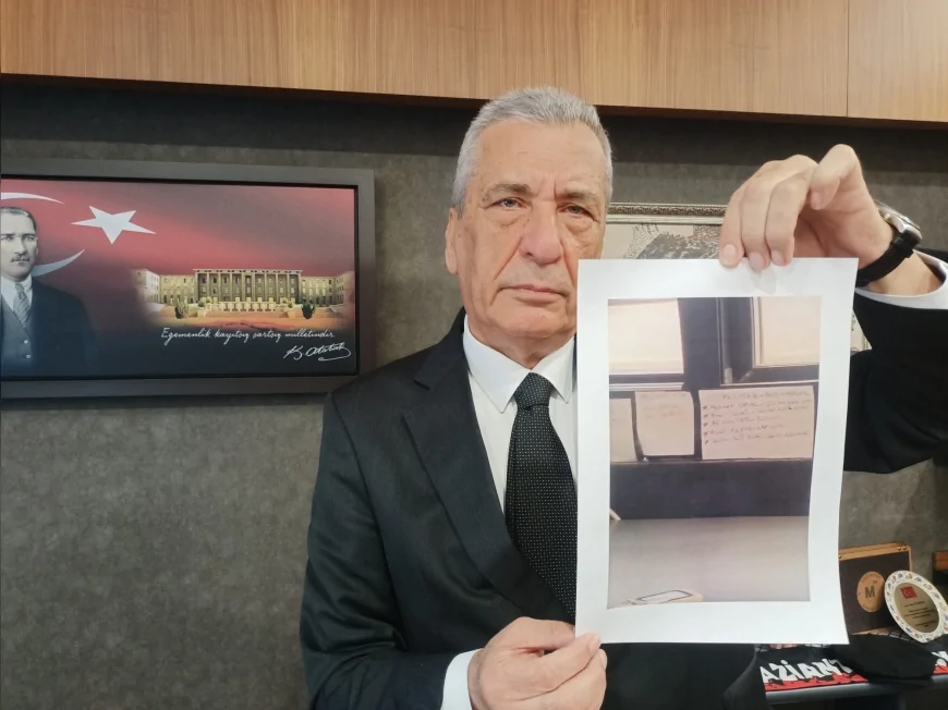 CHP Gaziantep Milletvekili Hasan Öztürkmen: “AKP’li Umut Yılmaz belediye meclis üyelerine giriş yasağı koyarak suç işliyor”