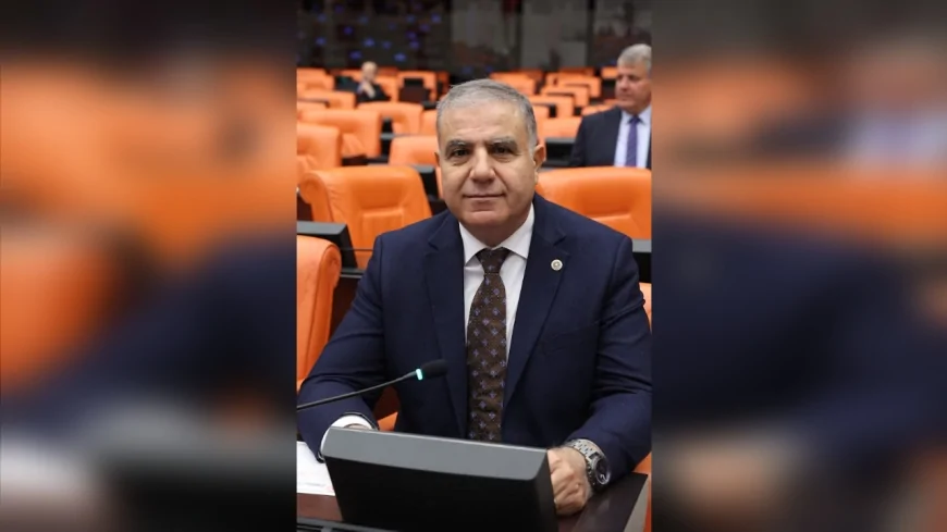 CHP Hatay Milletvekili Mehmet Güzelmansur: “Hatay’da hayat hâlâ 21 metrekarelik konteyner kutudur”