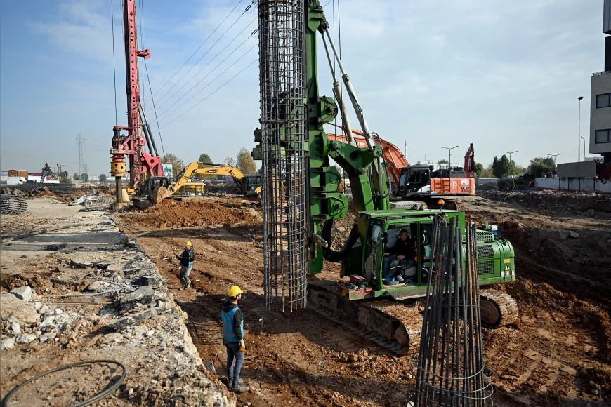 Mersin Büyükşehir Belediyesi Hal Katlı Kavşağı Projesi ile Doğu Batı Hattında Kesintisiz Trafik Hedefliyor