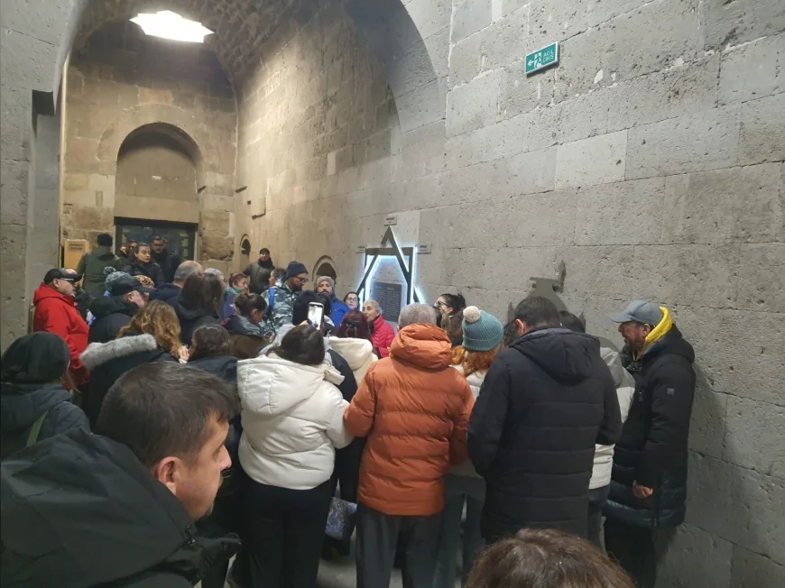 Kayseri Büyükşehir Belediyesi’nin kültürel yatırımları Nevşehirli turist rehberlerinden tam not aldı