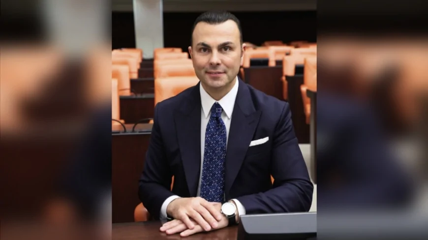 AK Parti İstanbul Milletvekili Seyithan İzsiz: “Bir cümle de emanettir, bu Meclis ayrılığı değil kardeşliği büyütmelidir”