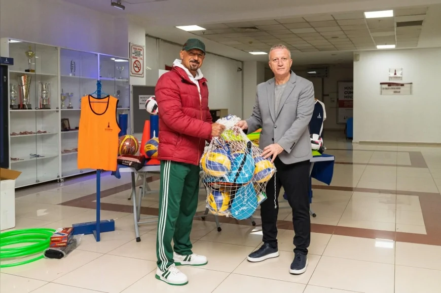 İzmir Büyükşehir Belediye Başkanı Dr. Cemil Tugay’ın Vizyonuyla Okullara Spor Desteği: 1550 Okula 31 Milyon Liralık Malzeme Dağıtıldı