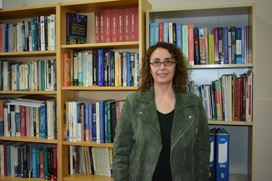 Ege Üniversitesi’nden Prof. Dr. Aysun Doğan: “Akran zorbalığı dijitalleşti, mücadele ortaklaşmalı yürütülmeli”
