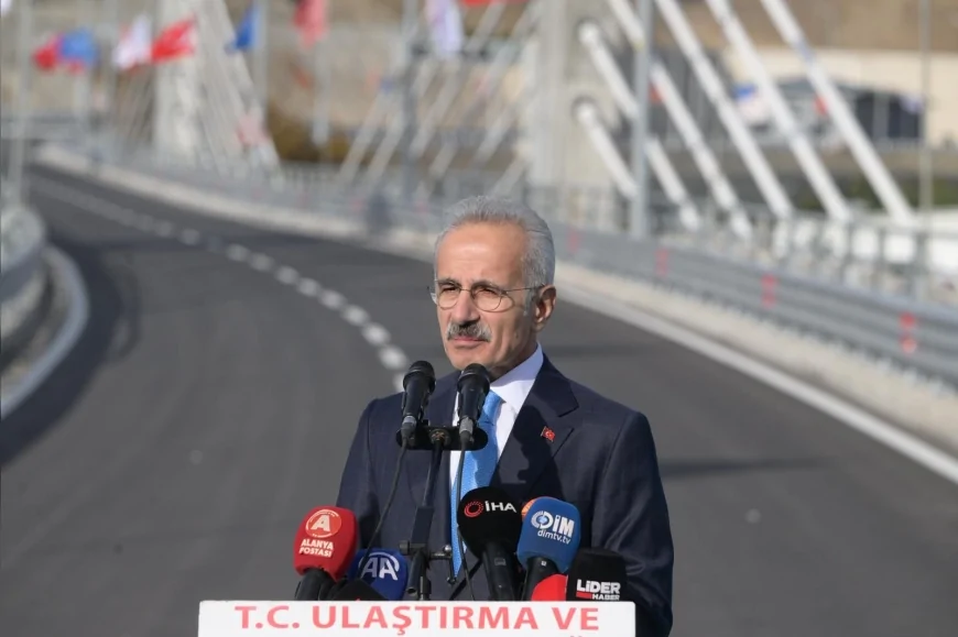 Ulaştırma ve Altyapı Bakanı Abdulkadir Uraloğlu: “Alanya Doğu Çevre Yolu’nun 12 Kilometrelik Kesimini Hizmete Açıyoruz”