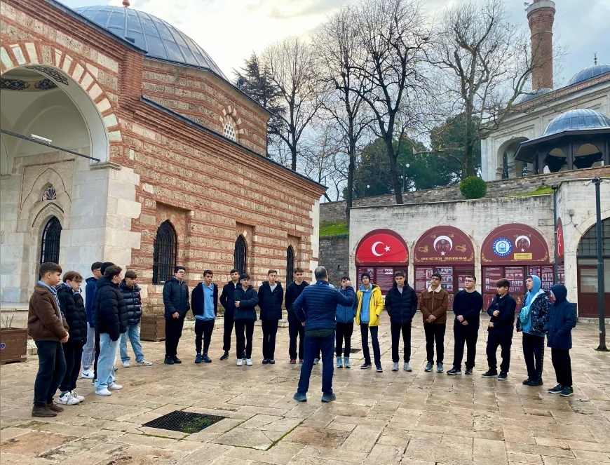 Yıldırım Belediye Başkanı Oktay Yılmaz: “Adım Adım Kadim Bursa Projesiyle Gençler Şehrin Tarihine Yolculuk Ediyor”
