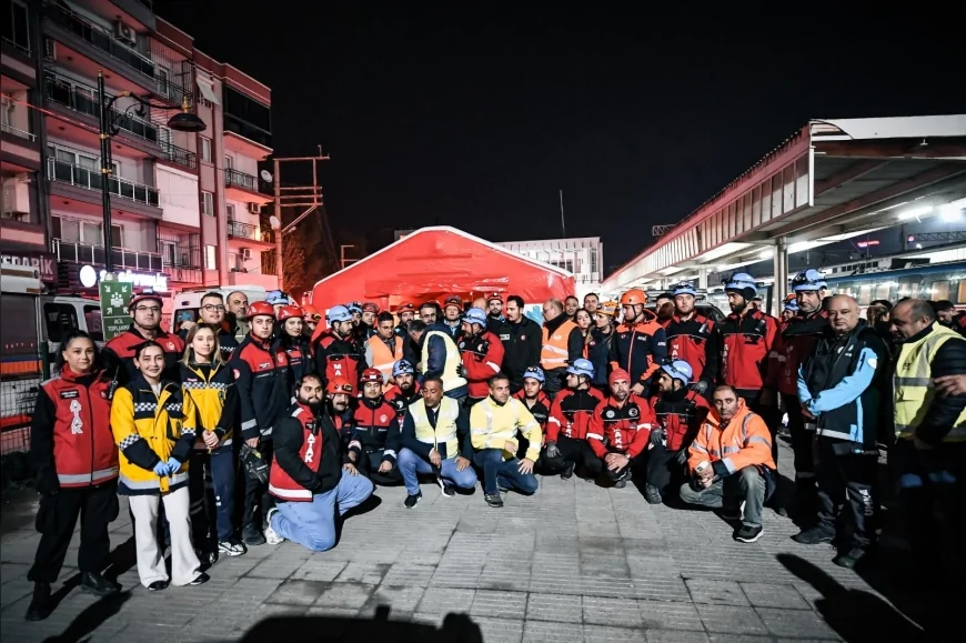 Menemen İZBAN İstasyonu’nda Deprem Senaryolu Tatbikat: Raydan Çıkan Tren ve Yaralılar İçin Eş Zamanlı Müdahale