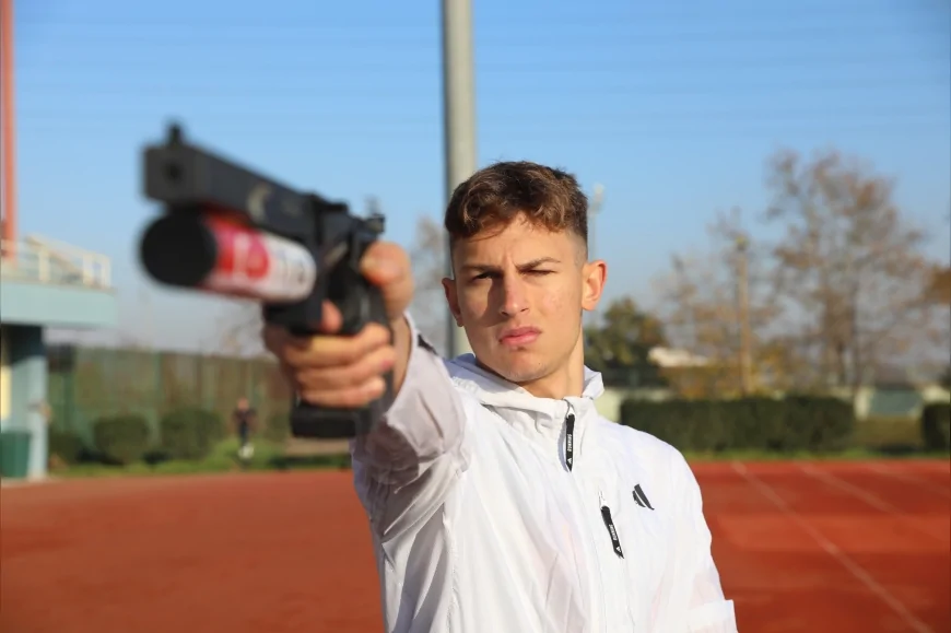 Bursa Büyükşehir Belediyespor’un Milli Sporcusu Muhammed Emir Kurtulan Avrupa’da 4 Altın Madalyayla Tarihe Geçti