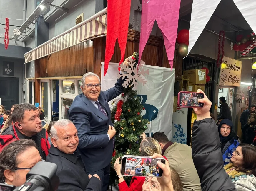 Bandırma’da Kadın El Emeği Yılbaşı Alışveriş Günleri başladı üretici kadınlar stantlarda buluştu