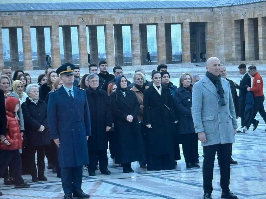 Balkan Ülkeleri Kültürel Araştırmalar ve Eğitim Vakfı Başkanı Hıfzı Kurusa Anıtkabir’de: “Yeni bir sorumluluk üstlenmiş insanlar olarak huzurunuzdayız”