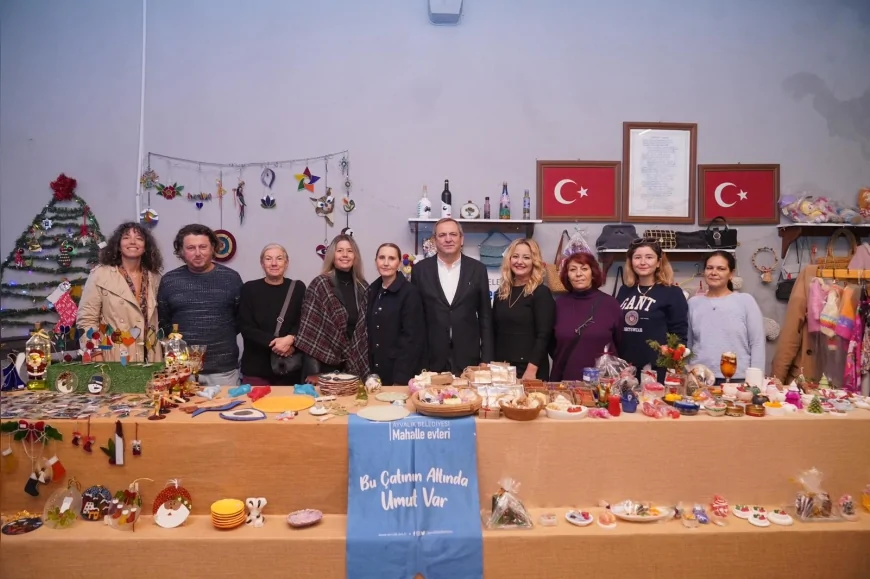 Ayvalık Belediyesi Mahalleevleri’nde Üreten Kadınlar Yılbaşı Pazarı’nda Emeklerini Gelire Dönüştürüyor