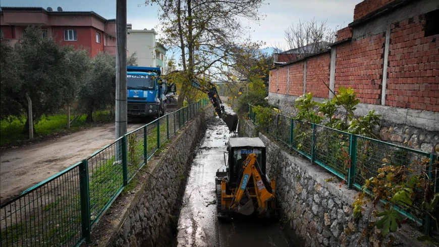 Bursa Büyükşehir Belediye Başkanı Mustafa Bozbey: “Daha güçlü bir Bursa için dere temizlik çalışmalarımızı sürdürüyoruz”