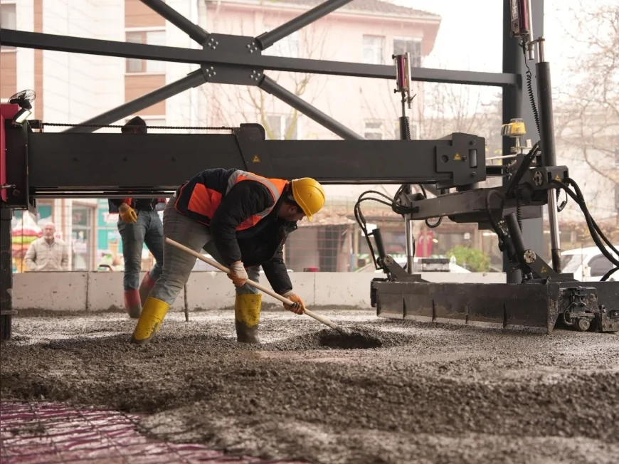 Düzce Belediyesi Aziziye Mahallesi’nde üçüncü modern pazaryerini inşa ediyor: “Tuhafiyeciler Pazaryeri ve Fuar Alanı” hızla yükseliyor